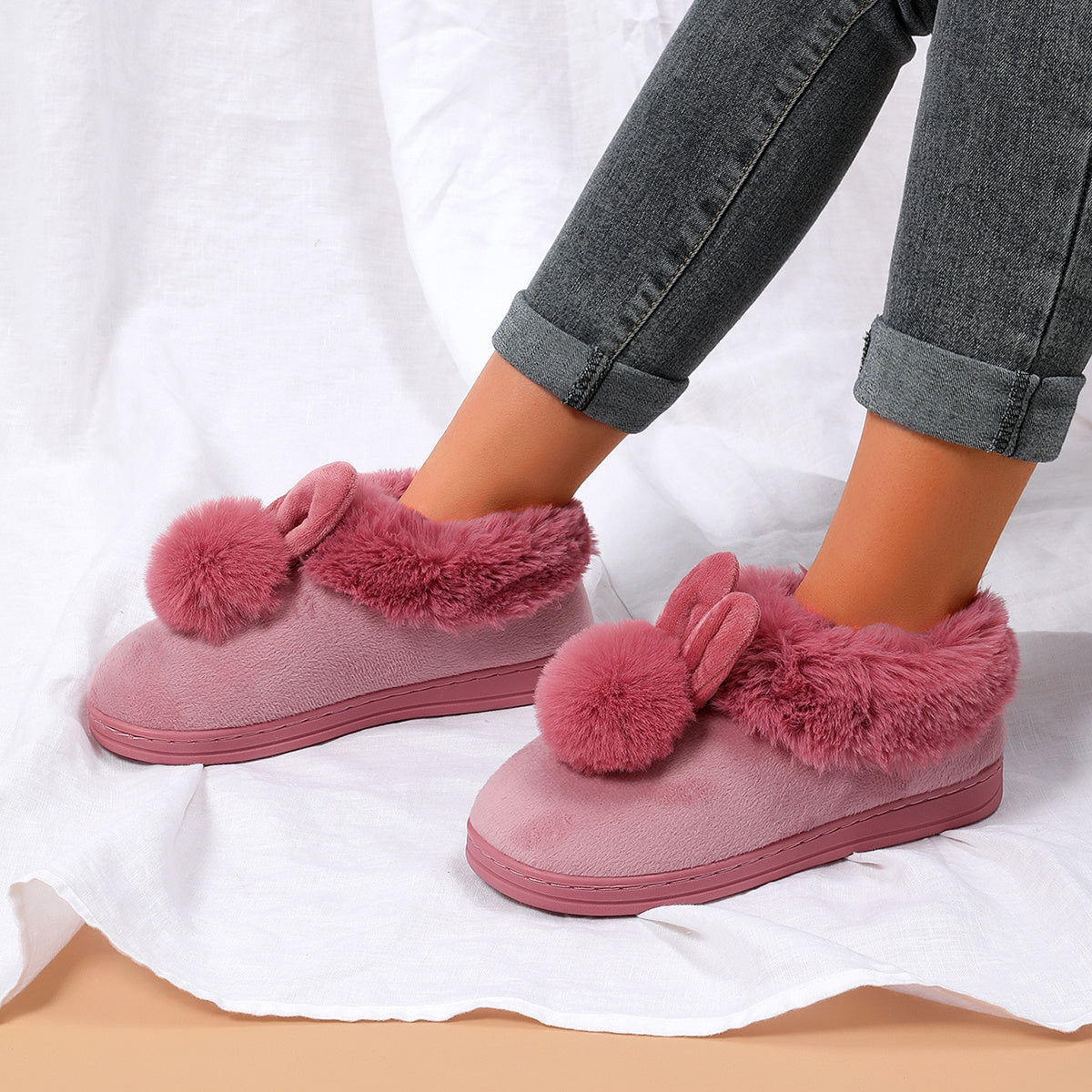 Chaussons d’Intérieur pour Femmes – Peluche Lapin Mignonne