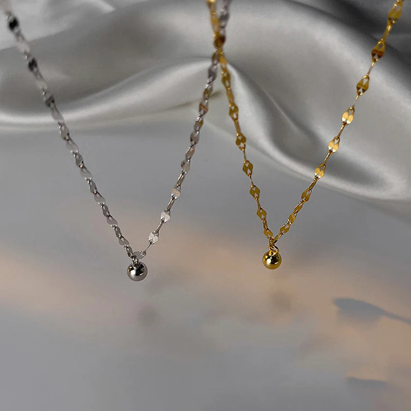 Bracelet Cheville Minimaliste Argenté – Chaînette à Perles pour Femme 🌸